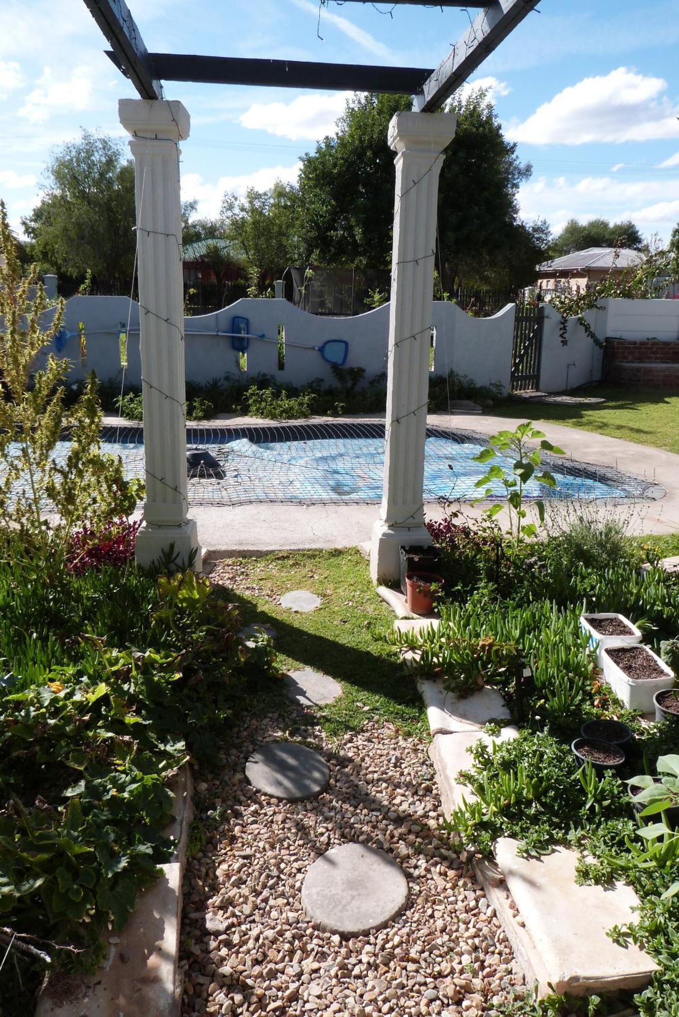 Appartamento Hannah'S Haven Studio Deluxe - No Loadshedding Beaufort West Esterno foto